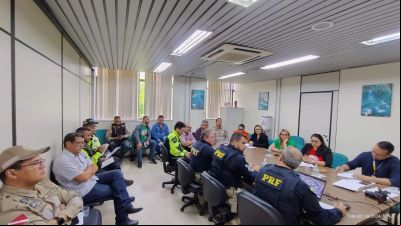 notícia: SEMUTRAN organiza trânsito para caravanas festivas em Ananindeua