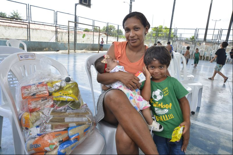Entrega de 1.000 apoios alimentares para as Mães acompanhadas pelos CRAS