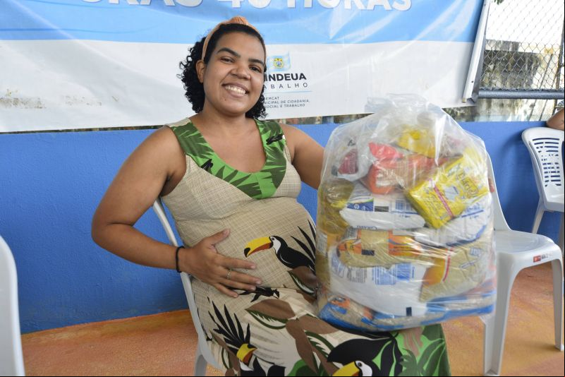 Entrega de 1.000 apoios alimentares para as Mães acompanhadas pelos CRAS