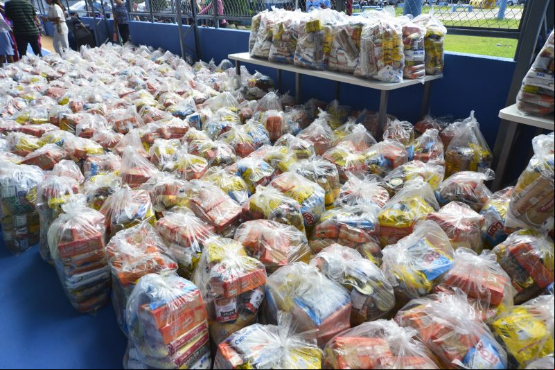 Entrega de 1.000 apoios alimentares para as Mães acompanhadas pelos CRAS