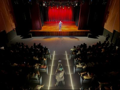 notícia: Epaminondas lota duas sessões no Teatro de Ananindeua com o show “Da ponte pra lá”