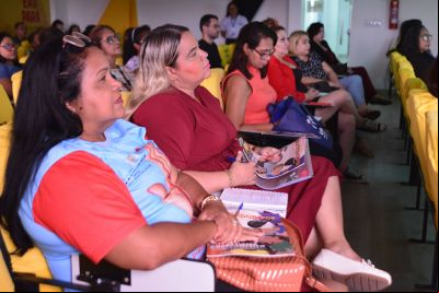 notícia: Prefeitura de Ananindeua capacita servidores sobre atenção e cuidado às pessoas que vivem com HIV/Aids
