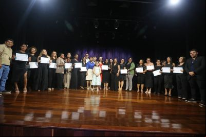 notícia: Prefeitura entrega 176 certificados aos alunos do CIP e reforça compromisso de inclusão social e geração de renda